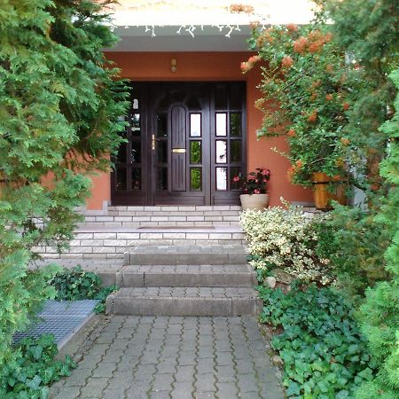 Zoeld Sziget Vendeghaz Hotel Eger Bagian luar foto