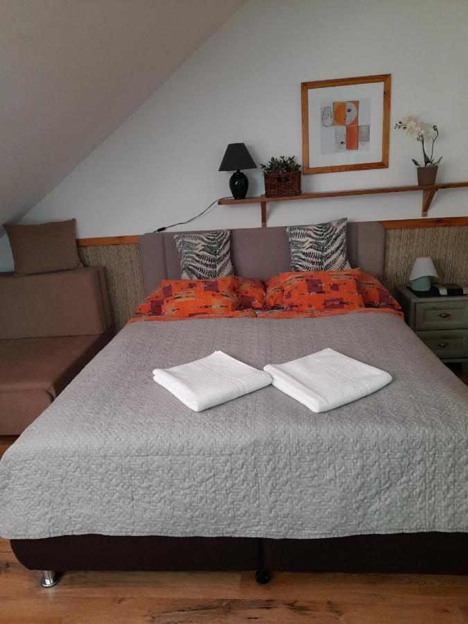 Zoeld Sziget Vendeghaz Hotel Eger Bagian luar foto