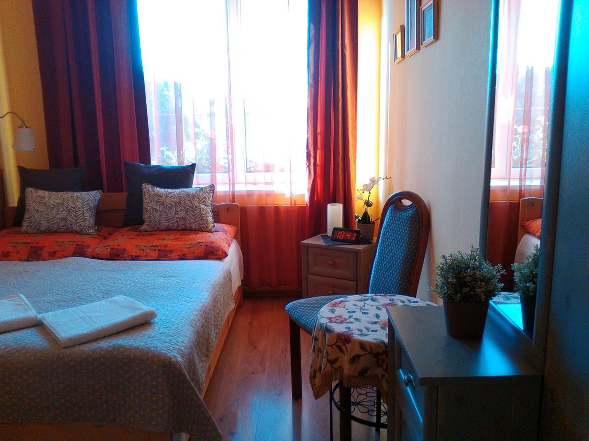 Zoeld Sziget Vendeghaz Hotel Eger Bagian luar foto